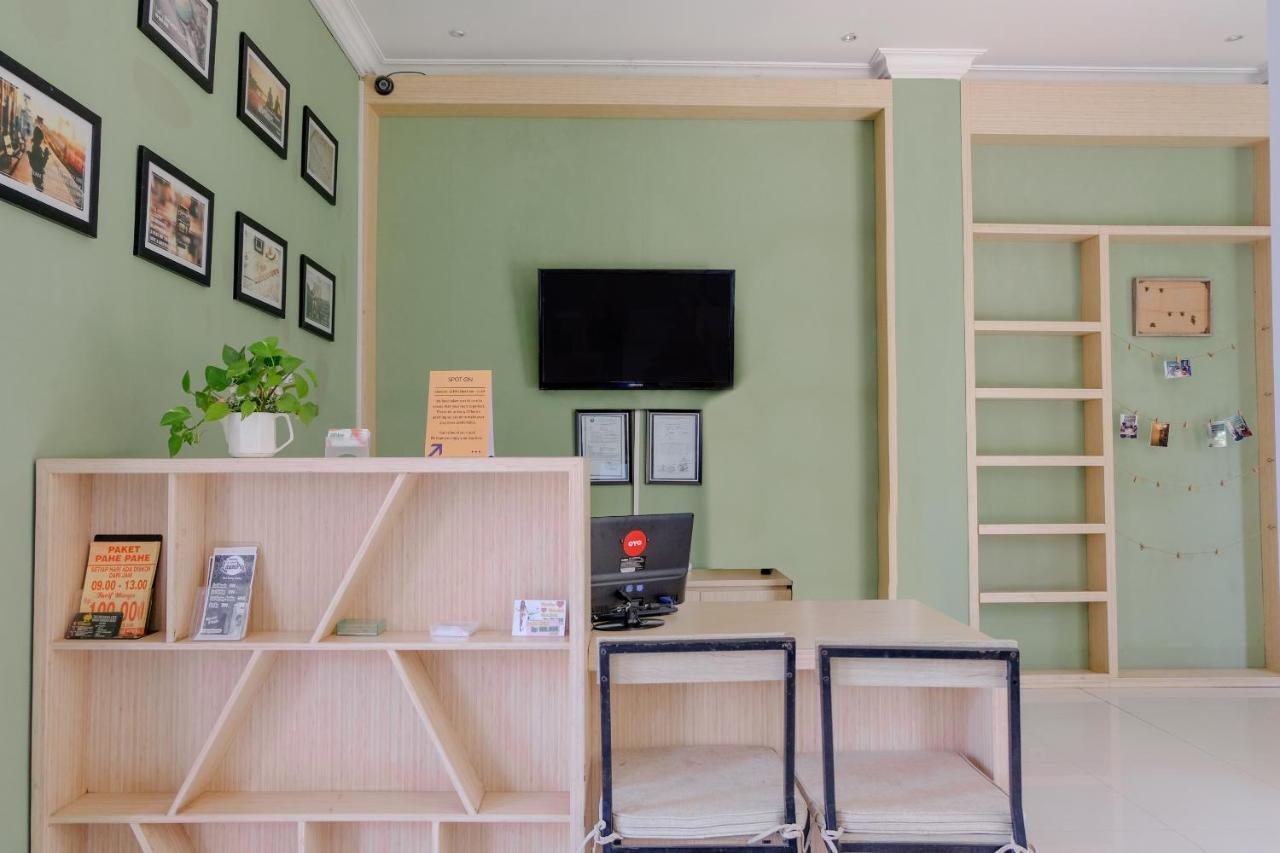 Spot On 1712 Griya Shanta Residence Malang Buitenkant foto