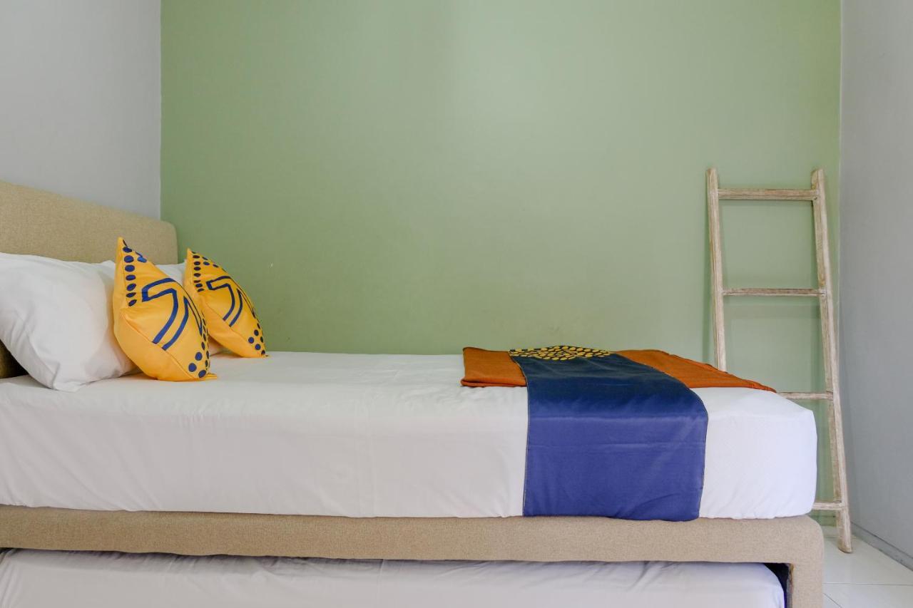 Spot On 1712 Griya Shanta Residence Malang Buitenkant foto